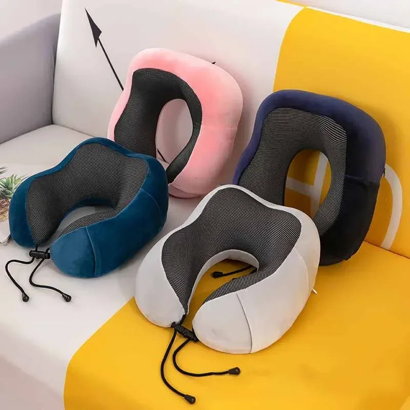 Oreiller de voyage mémoire de forme – Confort cervical pour avion, train et voiture