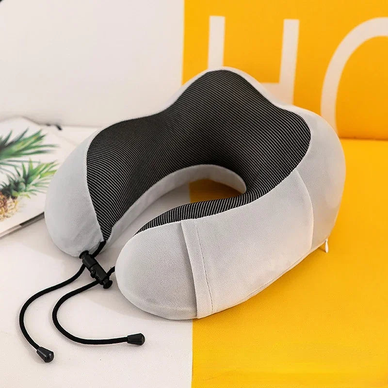 Oreiller de voyage mémoire de forme – Confort cervical pour avion, train et voiture
